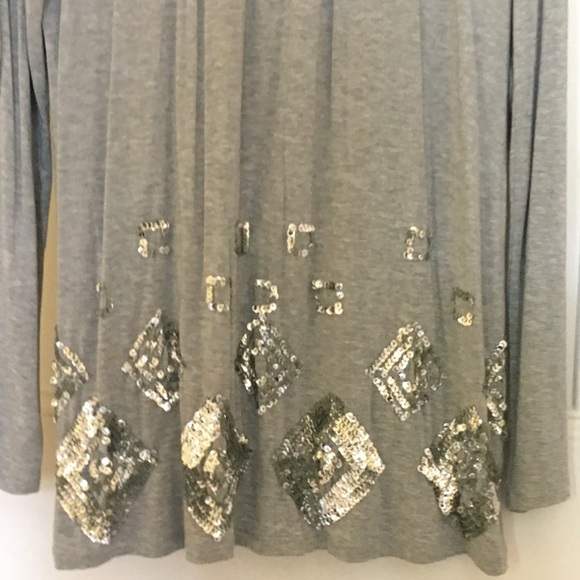 New NWOT Silver Sequined Smocked Soft Gray Long Sleeve Top - Picture 3 of 8